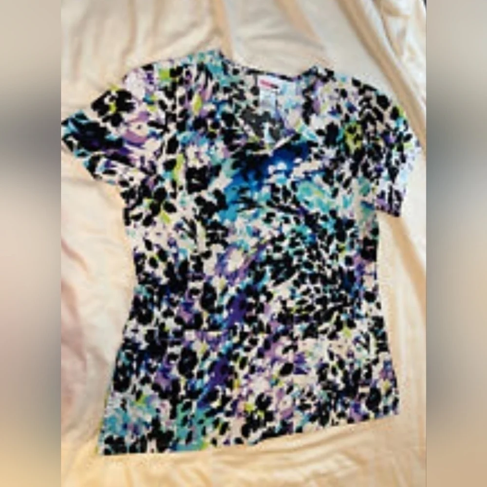 NWOT, ScrubStar, Women's Multicolor Scrub Top, Size: Medium, Gorgeous Top!!! - Picture 6 of 9